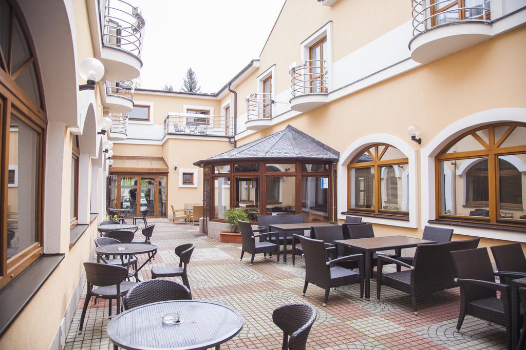 Hotel Eminent Zlaté Moravce Eksteriør billede
